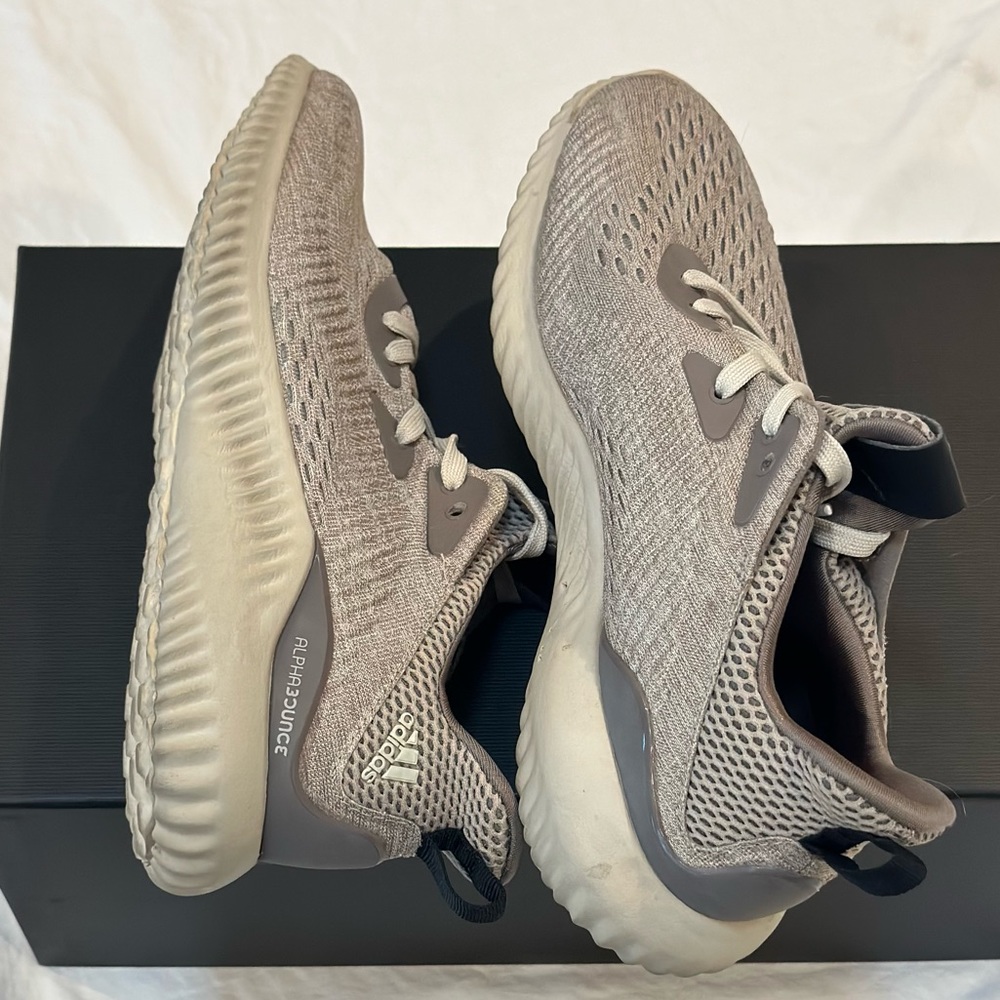 Adidas Alpha Bounce Lightweight - Picture 10 of 13